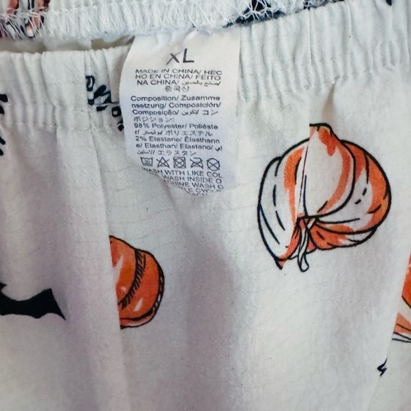 Kids Halloween Pajama Set - White and Orange - Picture 9 of 9